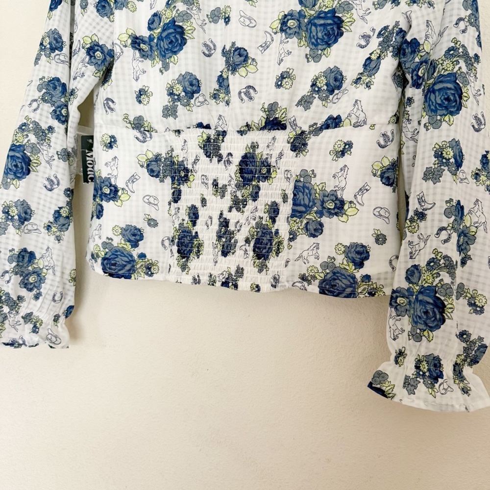 NWT ModCloth Rodeo Rose Western Button Front Blouse Size Medium - Picture 6 of 7